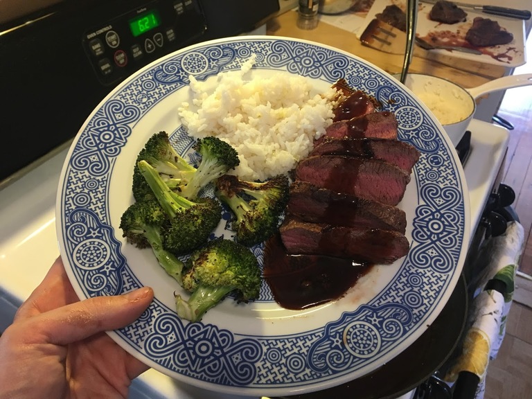 Simple steak and broccoli dish